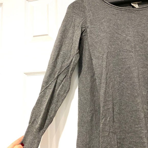 Studio M Womens Gray Flow Sweater Top Sz XS - Picture 3 of 5